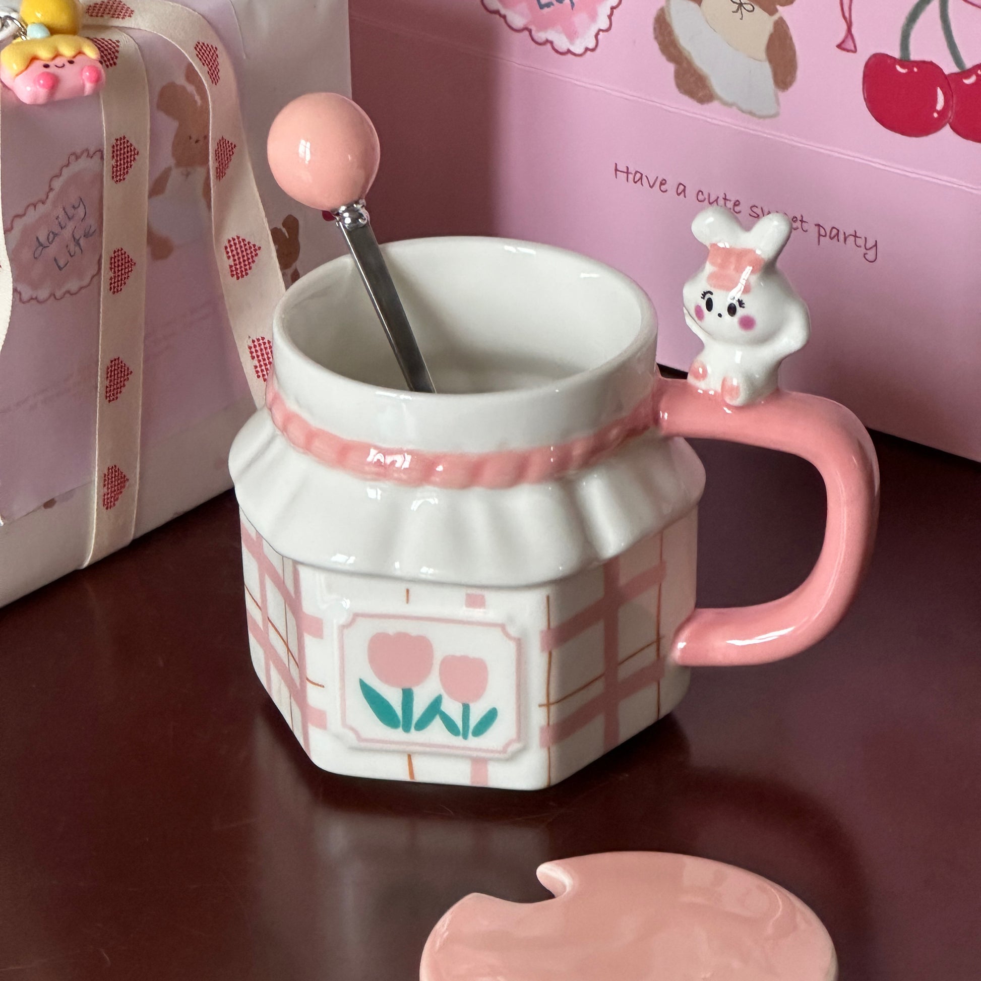 Tulip Rabbit Mug with Lid