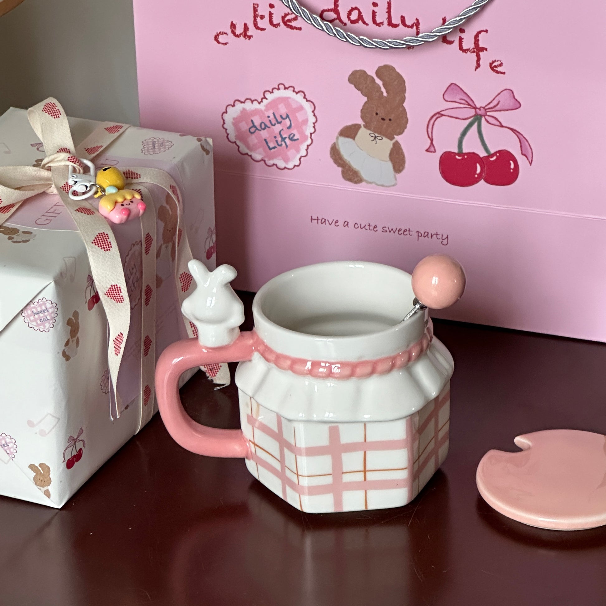 Tulip Rabbit Mug with Lid