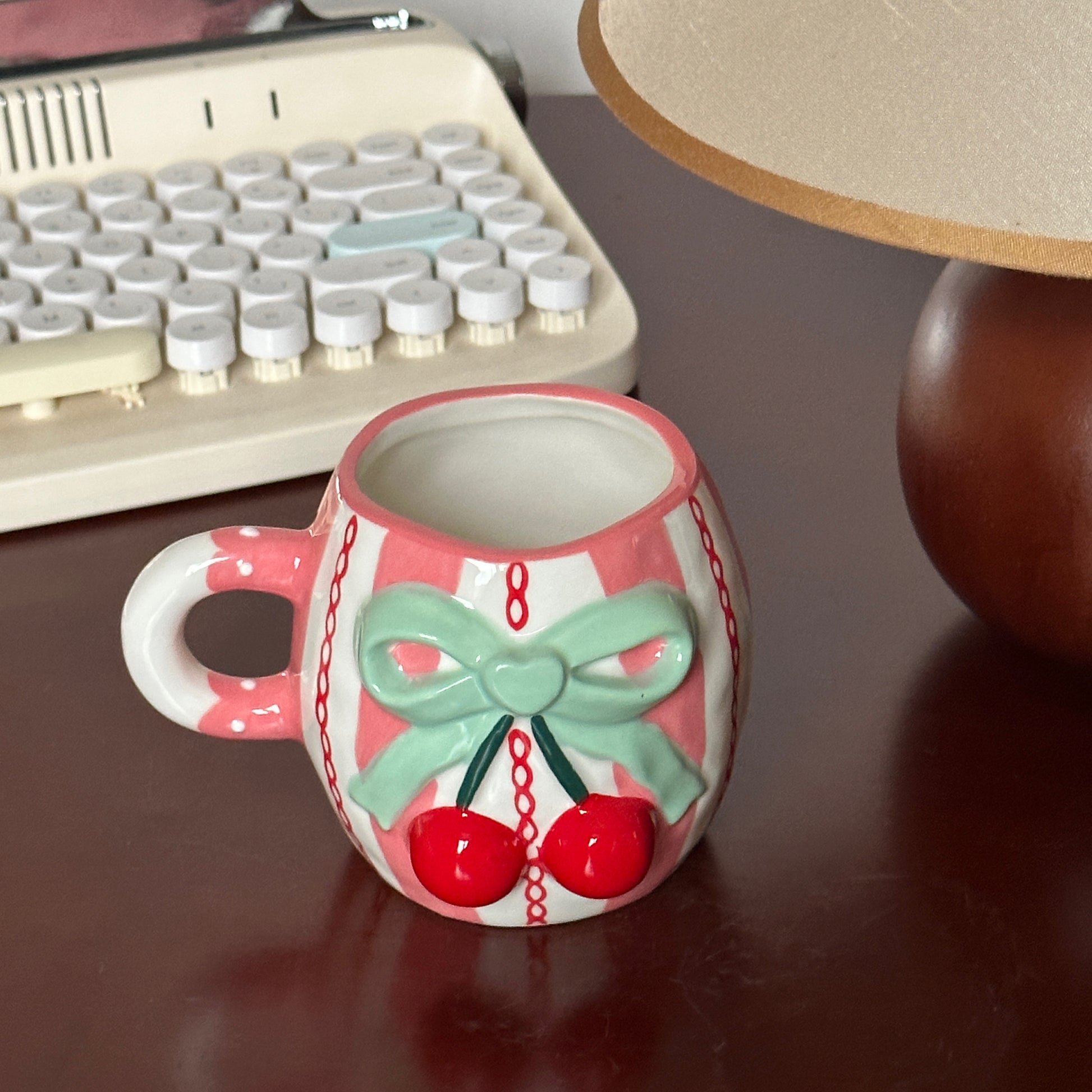 Bow Knot Cherry Mug